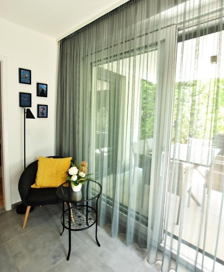 Olive Apartman Alsoors Exterior foto